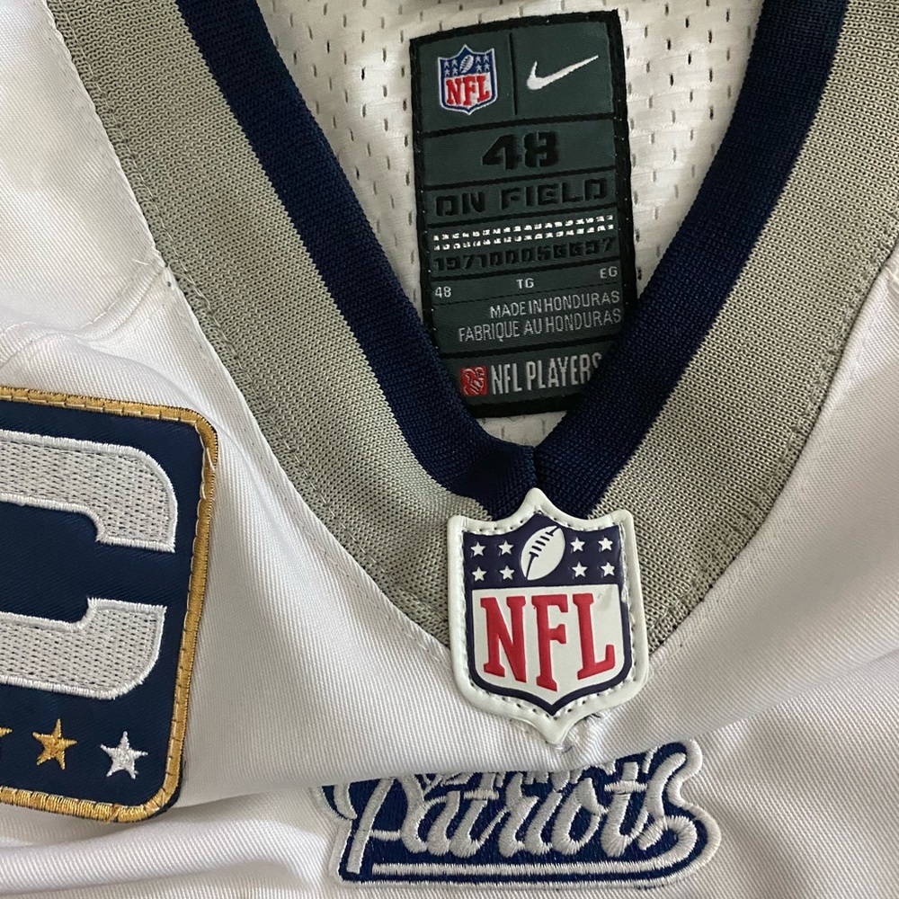 Tom Brady - Picture 2 of 7